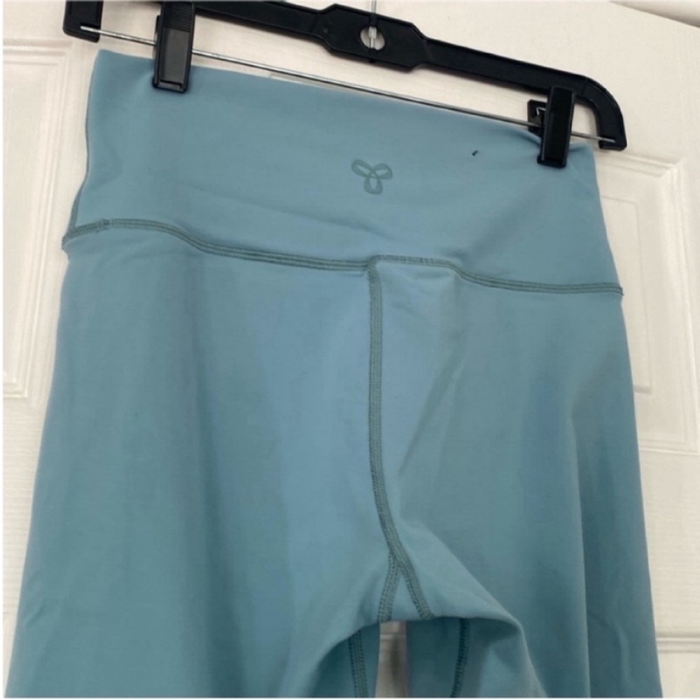 ARITZIA Tna Leggings Crop 21” inseam Blue size Medium. - Picture 3 of 10
